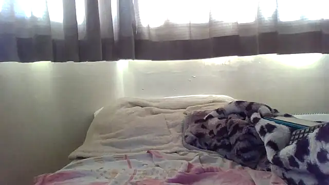 Snapshot of Ziphoo2 chatting on October 22, 3:56 pm Ziphoo2 online show from October 22, 3:56 pm