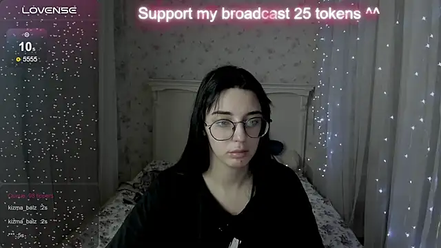Leia Moreno online show from October 13, 8:42 pm