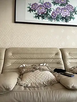 anna yngs online show from April 9, 3:06 am