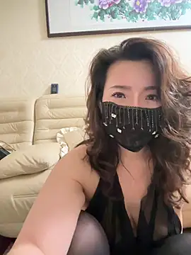 anna yngs online show from May 30, 1:08 pm