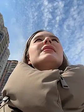 Mary Sensory online show from April 21, 8:20 am