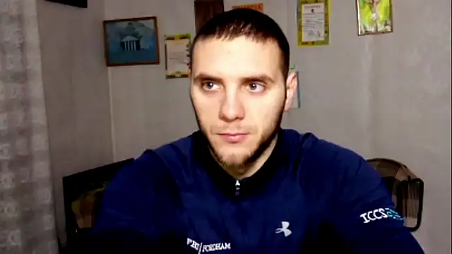 Snapshot of Jordan1Dior chatting on November 30, 7:23 am Jordan1Dior online show from November 30, 7:23 am