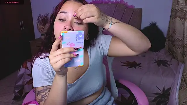 Leakitten online show from October 8, 1:58 am