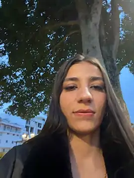 Snapshot of -juicy_ chatting on June 4, 11:11 pm -juicy online show from June 4, 11:11 pm