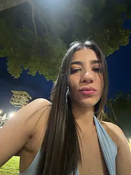 Snapshot of -juicy_ chatting on July 9, 11:42 pm -juicy online show from July 9, 11:42 pm