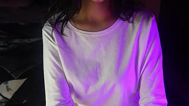 Snapshot of NidhiChandra chatting on November 6, 1:45 pm NidhiChandra online show from November 6, 1:45 pm