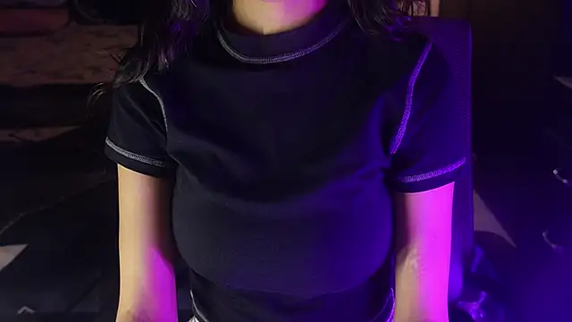 Snapshot of NidhiChandra chatting on November 13, 8:57 am NidhiChandra online show from November 13, 8:57 am