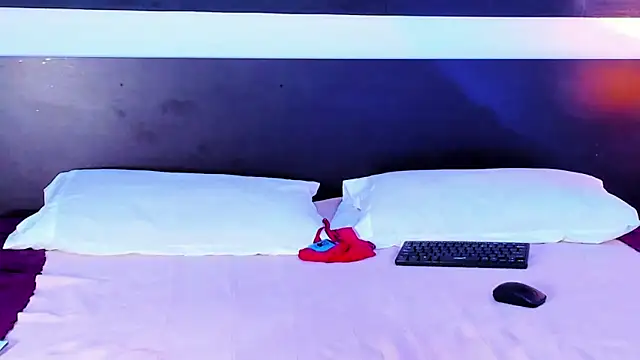 Bela Jones online show from November 16, 4:01 pm