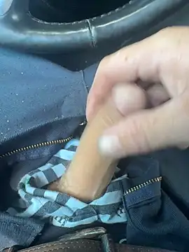 Chris2201hdb online show from April 27, 6:39 pm