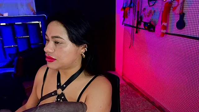 Issafoxx online show from March 19, 12:20 pm