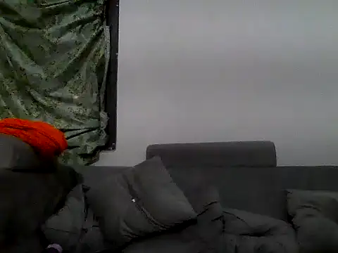 urdreamman online show from April 7, 1:44 pm