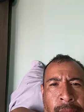 Snapshot of Chillo956 chatting on October 25, 8:14 pm Chillo956 online show from October 25, 8:14 pm