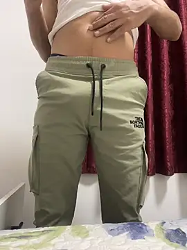 Snapshot of Anassal123 chatting on November 17, 11:21 pm Anassal123 online show from November 17, 11:21 pm