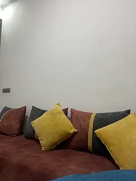 Snapshot of Anassal123 chatting on November 20, 9:36 pm Anassal123 online show from November 20, 9:36 pm