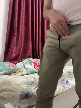 Snapshot of Anassal123 chatting on December 2, 6:36 pm Anassal123 online show from December 2, 6:36 pm