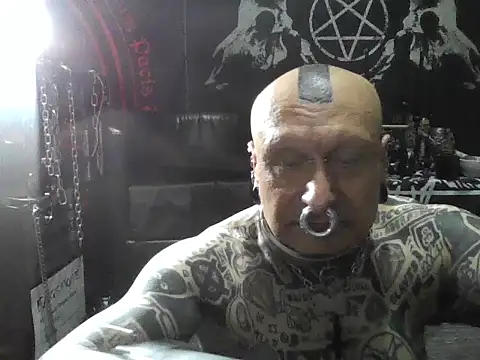 object857 online show from December 19, 9:44 pm