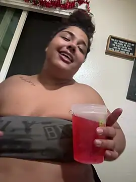 1n0nlythroat online show from February 20, 6:26 am