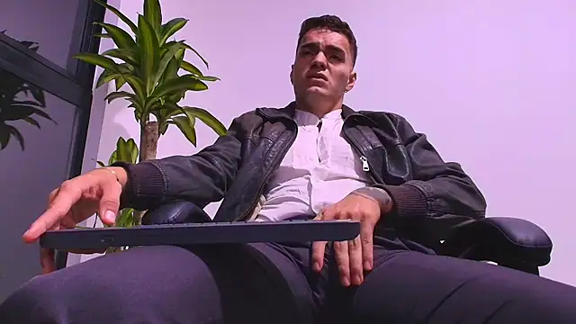 ALPHA DOMINUS  online show from March 17, 4:06 am