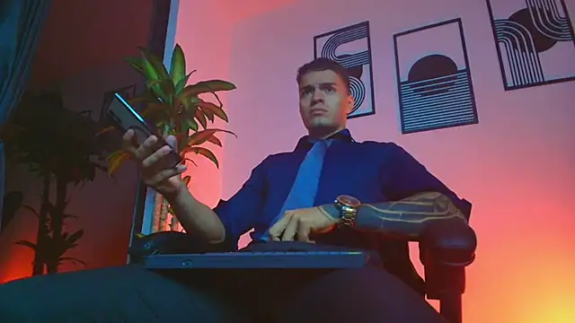 ALPHA DOMINUS  online show from April 3, 4:21 am