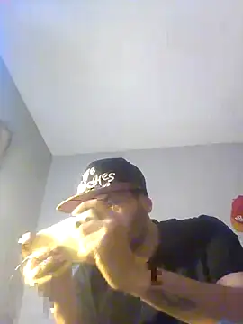 Snapshot of Blessdsoulja44 chatting on November 9, 11:30 am Blessdsoulja44 online show from November 9, 11:30 am