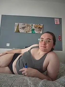 AndHerXO online show from July 31, 1:43 pm