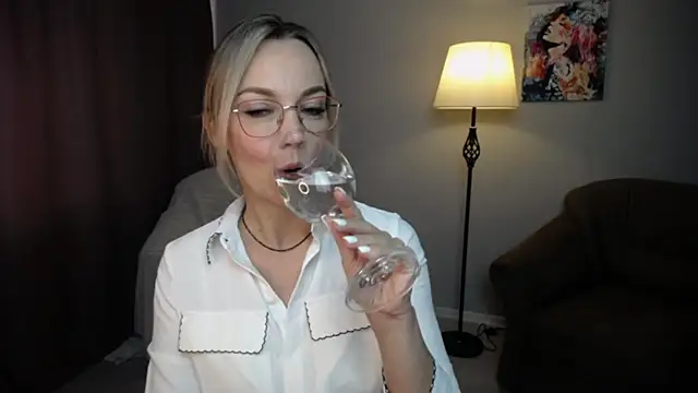 Ava Elior online show from October 8, 9:51 am