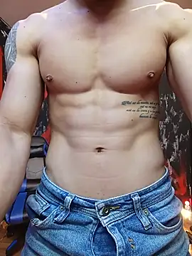 Snapshot of jhonny_thes28 chatting on June 13, 8:01 am jhonny thes28 online show from June 13, 8:01 am