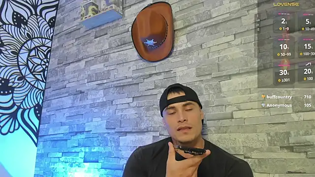 connorsmiith online show from October 23, 12:43 am