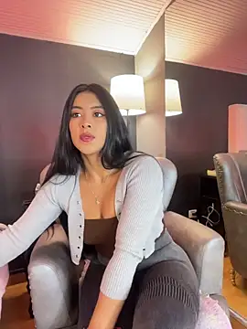 BellaFernandez   online show from May 26, 1:29 pm
