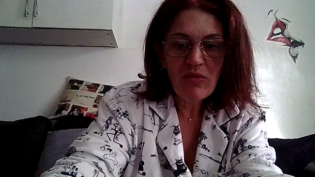 RubyyRosee online show from April 14, 8:20 am