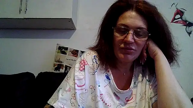 RubyyRosee online show from May 3, 9:48 am