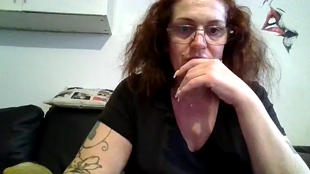RubyyRosee online show from May 8, 5:46 am