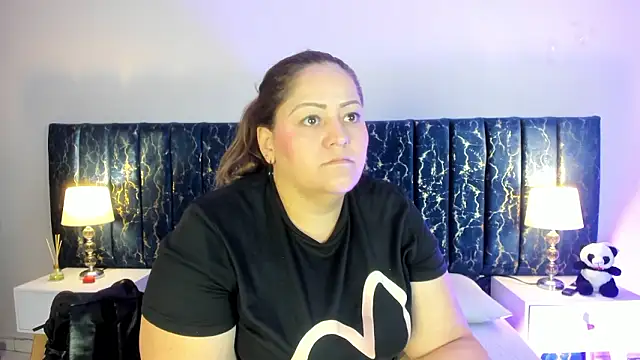 katte landerr online show from February 23, 1:30 pm