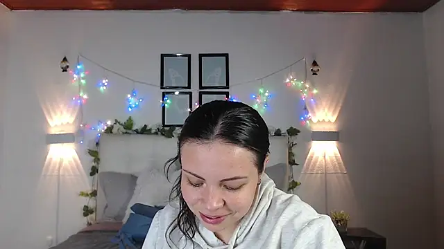 Megan 05  online show from April 13, 6:57 pm