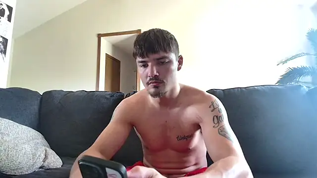 Snapshot of derekmontana2 chatting on June 16, 7:49 pm derekmontana2 online show from June 16, 7:49 pm