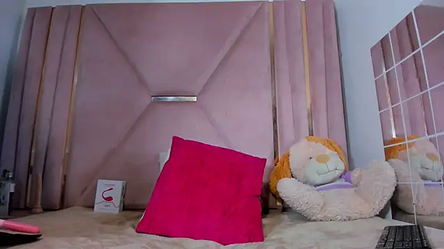 jazmin waked online show from November 15, 3:26 am