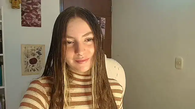 velvet  moon online show from January 5, 9:07 pm