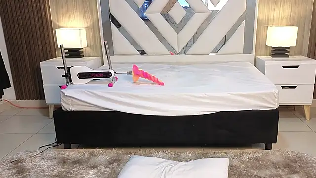 Lisa sweetas online show from February 28, 1:17 am