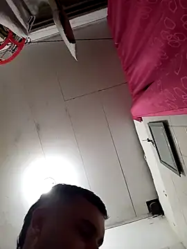 Snapshot of Hotguys111 chatting on December 15, 12:48 am Hotguys111 online show from December 15, 12:48 am