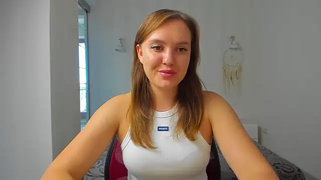 Snapshot of EmmaNorman chatting on September 23, 12:30 pm EmmaNorman online show from September 23, 12:30 pm