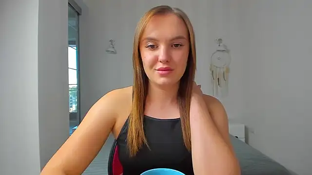 Snapshot of EmmaNorman chatting on September 28, 3:06 pm EmmaNorman online show from September 28, 3:06 pm