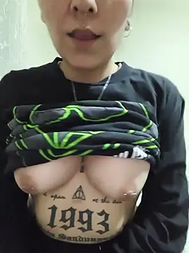 Snapshot of xjuanaxmaldadxxx chatting on July 5, 4:52 am xjuanaxmaldadxxx online show from July 5, 4:52 am