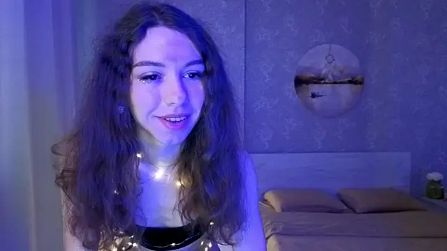 KellyShines online show from June 11, 4:27 pm
