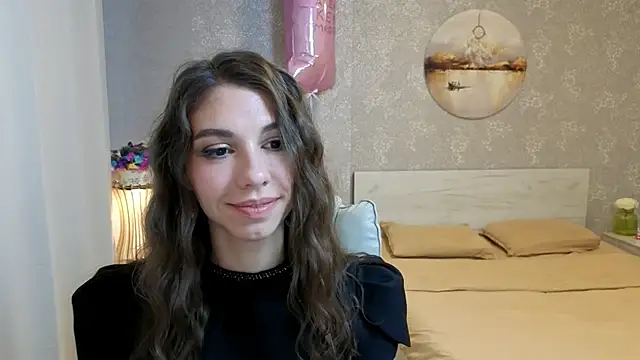 KellyShines online show from June 21, 3:14 pm