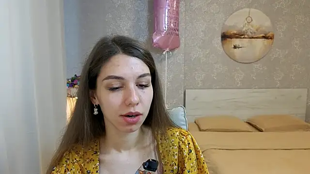 KellyShines online show from June 24, 10:14 am