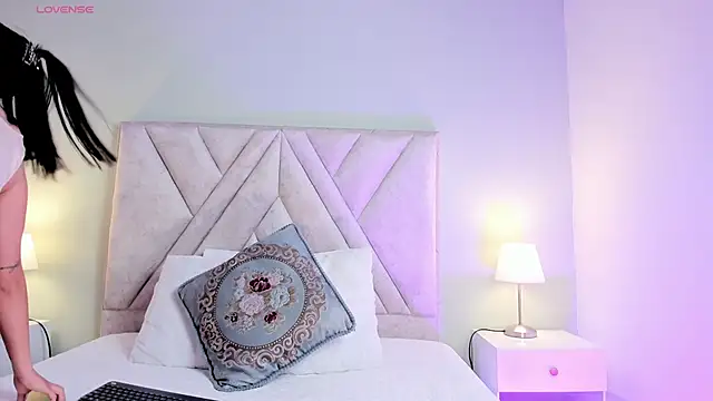 Snapshot of angelica_cross_ chatting on September 19, 8:31 pm angelica cross online show from September 19, 8:31 pm