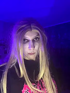 Snapshot of Akira-ivy chatting on September 19, 6:52 pm Akira-ivy online show from September 19, 6:52 pm