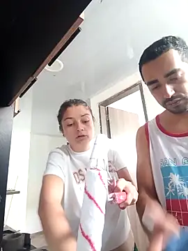 stivenlujan69 online show from February 24, 3:21 pm