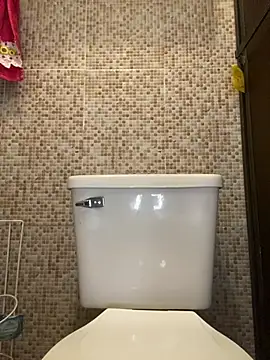 spink00 online show from April 19, 6:10 pm