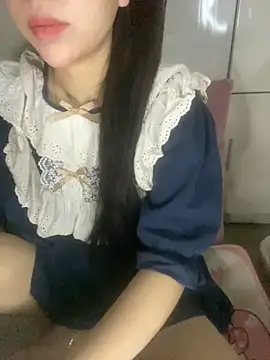 Snapshot of RubyBerry chatting on September 10, 2:11 am RubyBerry online show from September 10, 2:11 am